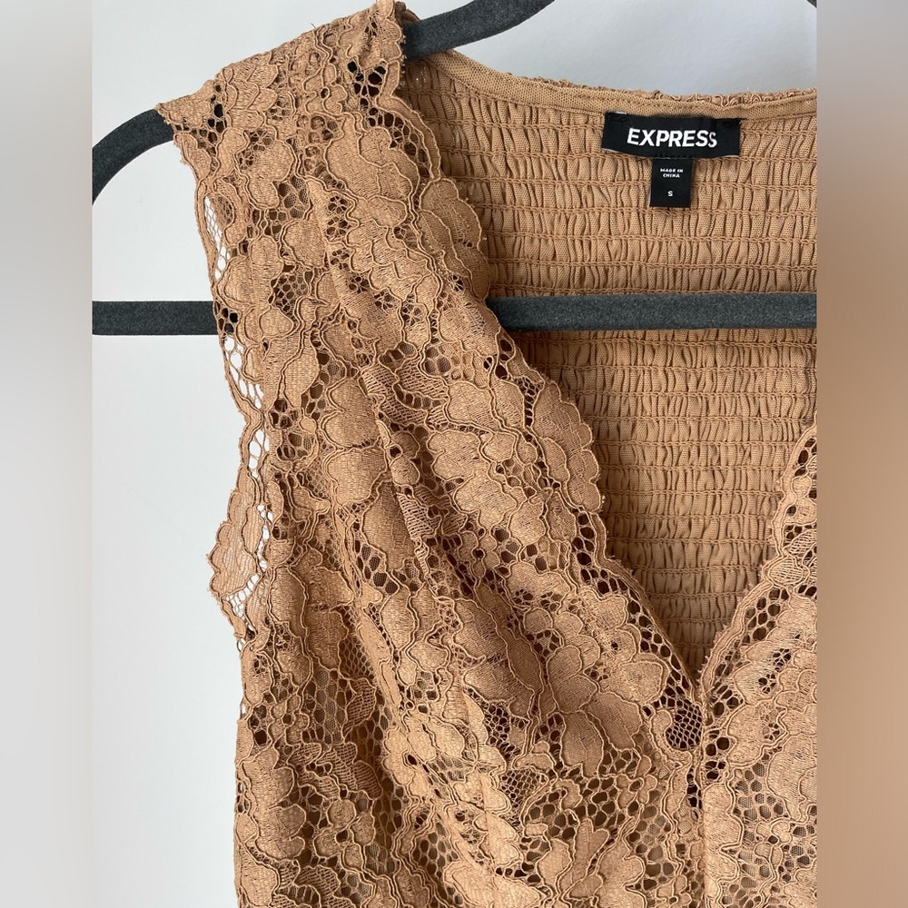 Woman’s Express Lace Camel Tan Tank Top Small